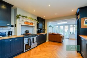 Photo 25- click for photo gallery